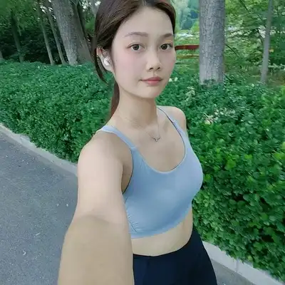 江欣一